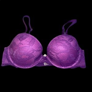 Victoria’s Secret bio fit Demi uplift bra 34D